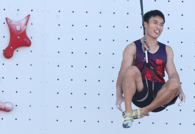 开云体育-从全国冠军到世界冠军 00后龙金宝目标坚定再出发