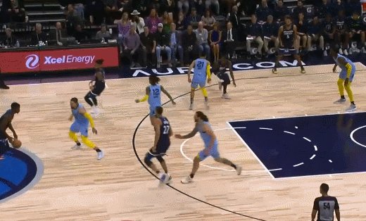 kaiyun-爱德华兹打出赛季代表作 莫兰特狄龙双双遭驱逐