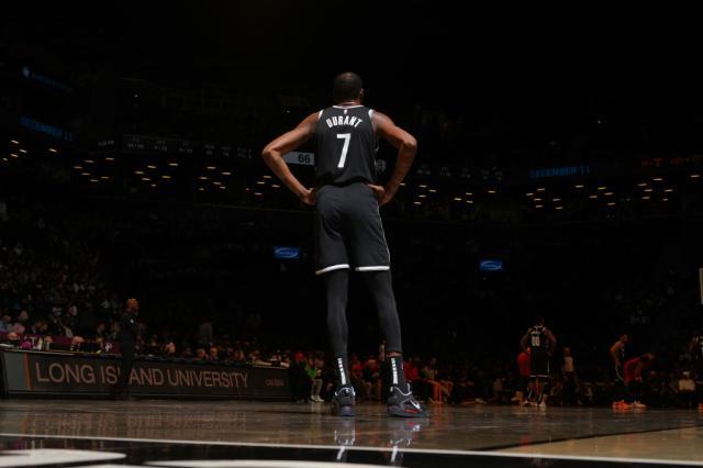 开云下载-首发替补各一台进球机器！杜库合砍60分助篮网取胜